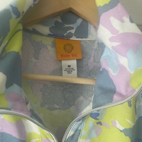 Lightweight pullover - Picture 2 of 5